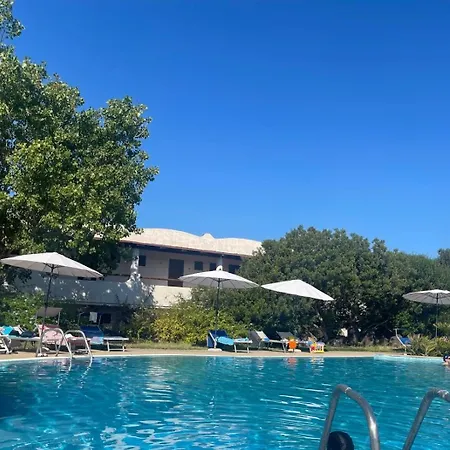 Kyria Luxury Aparthotel