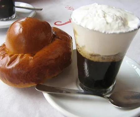 Ξενοδοχείο με διαμερίσματα Kyria Luxury