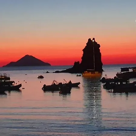 Ξενοδοχείο με διαμερίσματα Kyria Luxury