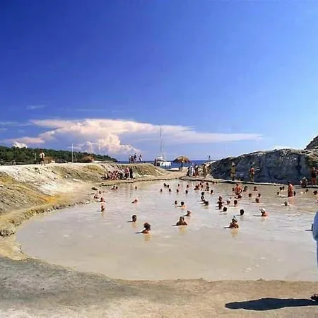 Ξενοδοχείο με διαμερίσματα Kyria Luxury